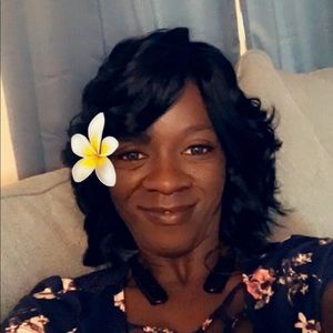 Meet your Posher, Nikki